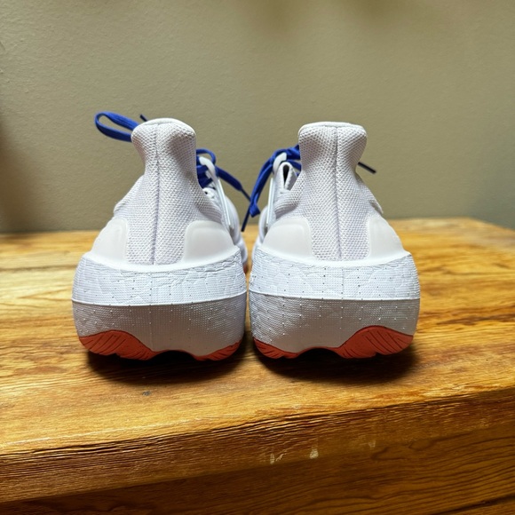 NWOB ADIDAS ultraboost light trainers - Picture 8 of 8